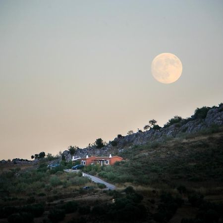 Cortijo Nuevo Alojamiento Rural Cuevas del Becerro Eksteriør bilde