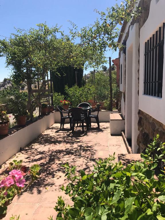 Cortijo Nuevo Alojamiento Rural Cuevas del Becerro Eksteriør bilde